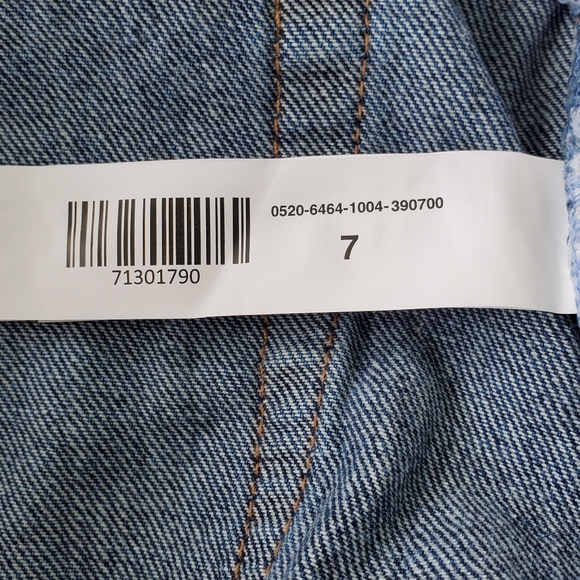 Refuge Chelsea Denim Shorts Junior Women's Size 7 Jeans Waist 30" Blue Hearts - Picture 7 of 8